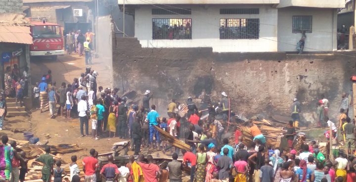 Guinée/Société : Une maison et  son contenu décimés par   un incendie  à Hafia