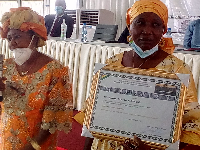 Guinée/Santé : Un  Prix de  meilleure sage-femme de Guinée décerné à  Madame Marie Condé