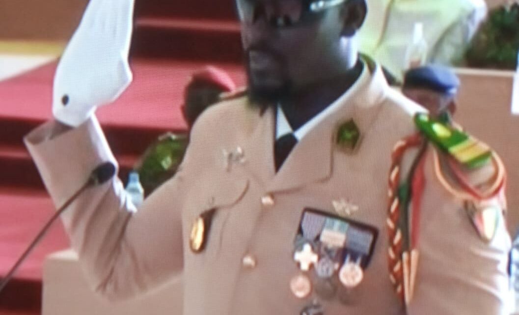 Guinée-Transition : Le Colonel Mamady Doumboya a prêté serment