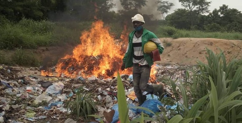 Kissidougou : Incinération de plus de  4961Kg de produits périmés