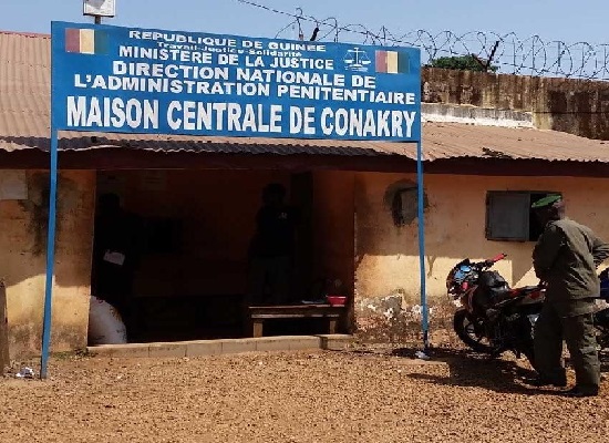 Conakry : « Tension » à la maison centrale suite à la mort d’un prisonnier