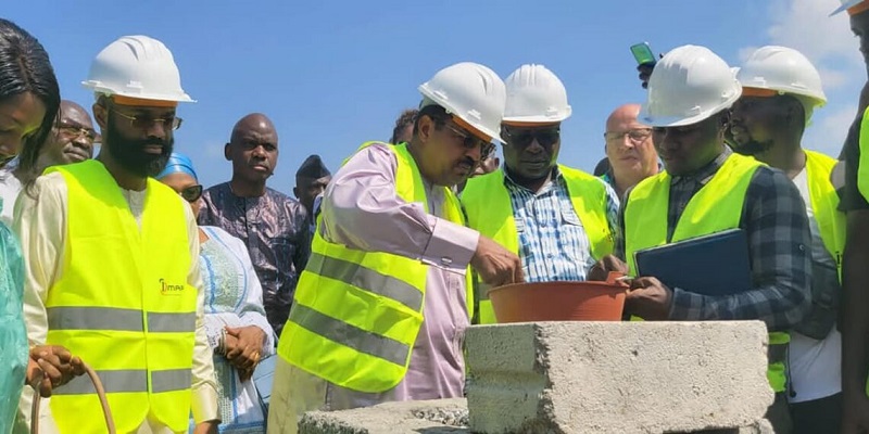 Matoto-Santé : Pose de la première pierre d’un centre d’hémodialyse   et d’un CMC