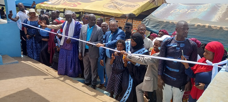 Boké-Humanitaire: L’ONG « Les Orphelins de Guinée » offre un bâtiment flambant neuf aux orphelins de Ramata CAMARA « Bandé Léngué »