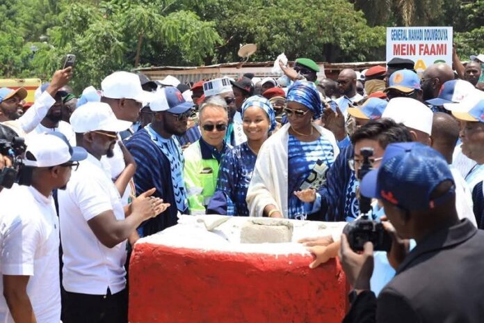 Mamou/Célébration des acquis du CNRD: Le bitumage de la route Mamou-Faranah Lancé Mamou/Célébration des acquis du CNRD: Le bitumage de la route Mamou-Faranah Lancé