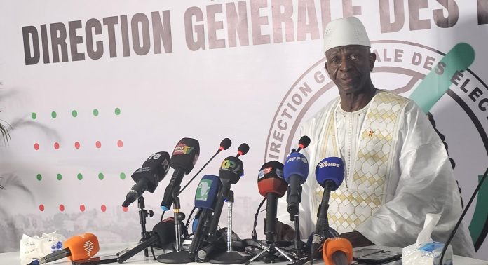 Guinée-Résultats provisoires du Référendum: 89,38% pour le « Oui » et 10,62% le « Non »